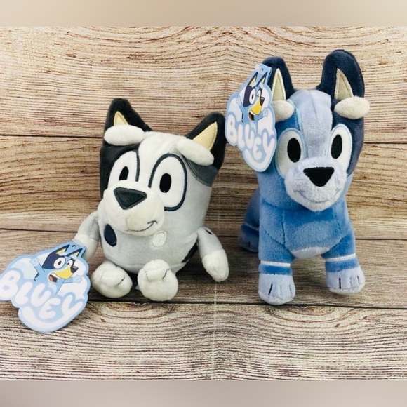 Bluey Cousins Muffin & Socks Toy Plush Stuffed Animals NEW - Picture 1 of 12